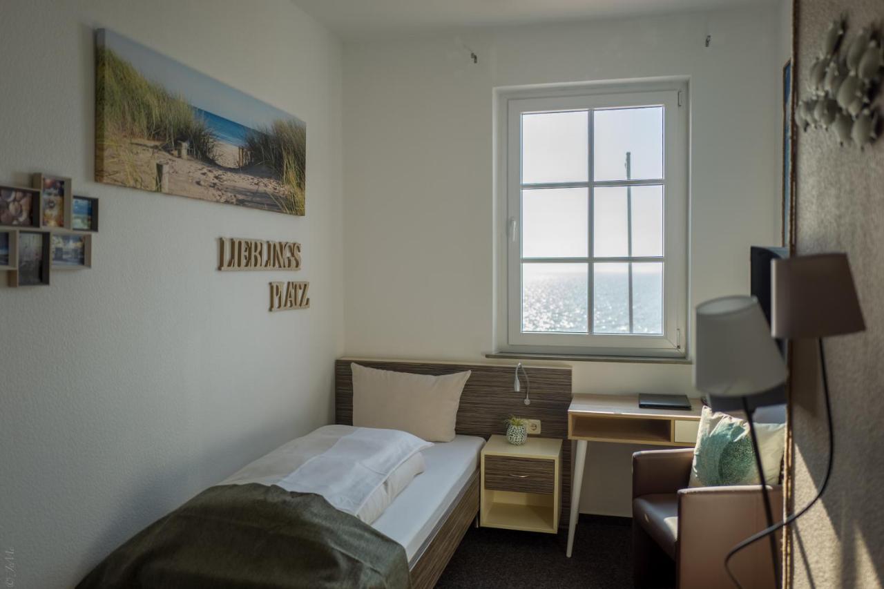 Akzent Strandhotels Seestern, Delphin & Lachs Wilhelmshaven Bagian luar foto