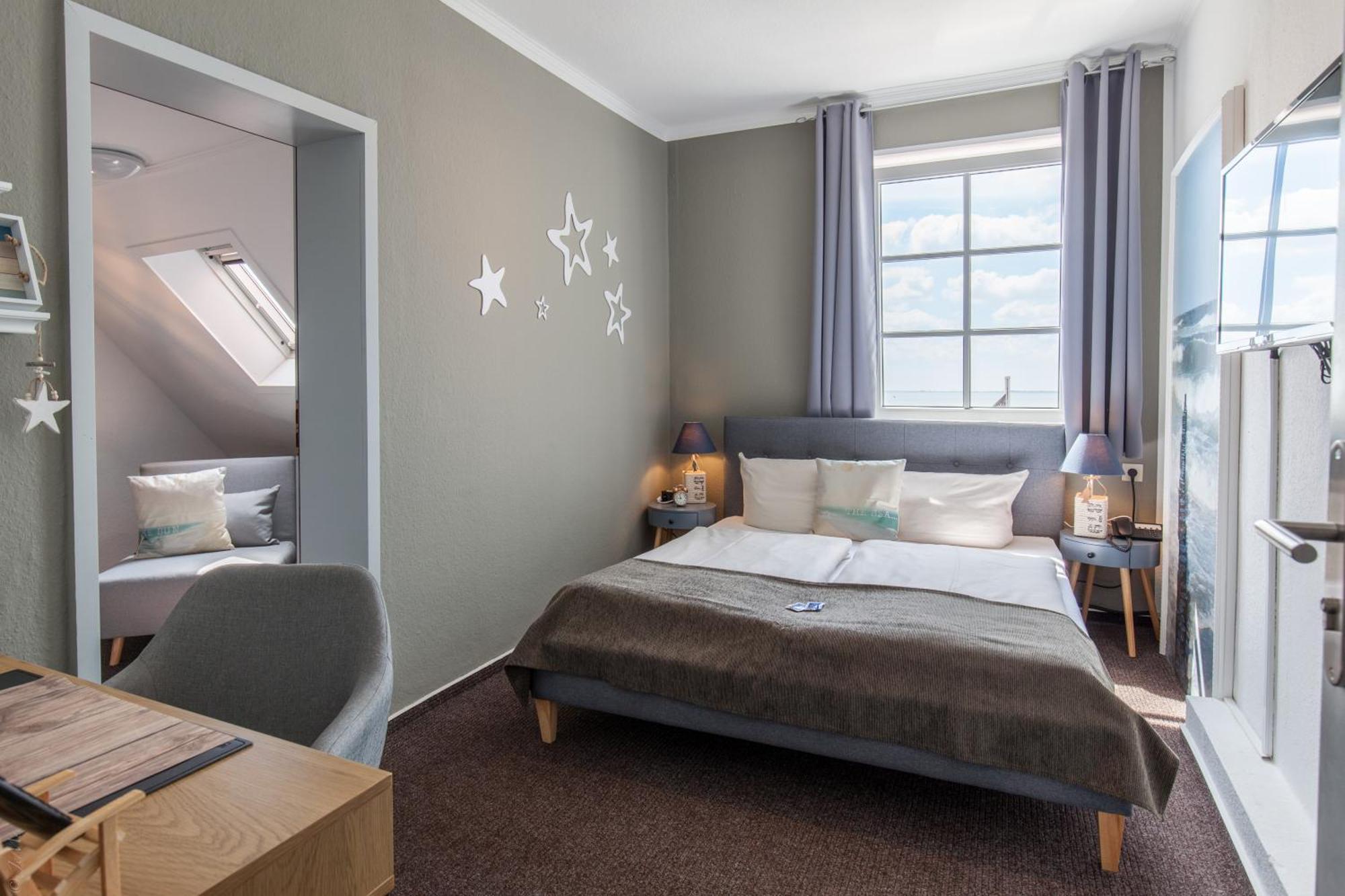 Akzent Strandhotels Seestern, Delphin & Lachs Wilhelmshaven Bagian luar foto