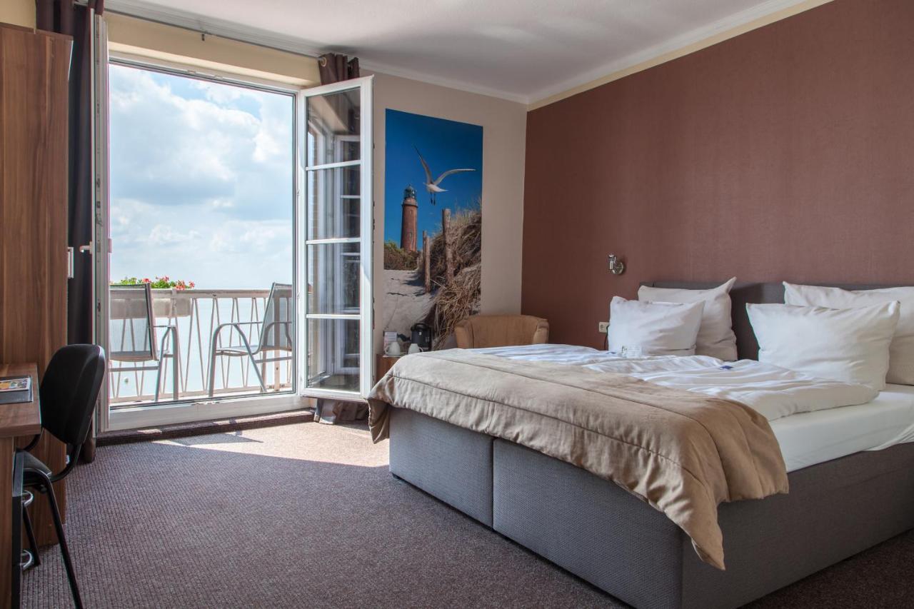 Akzent Strandhotels Seestern, Delphin & Lachs Wilhelmshaven Bagian luar foto
